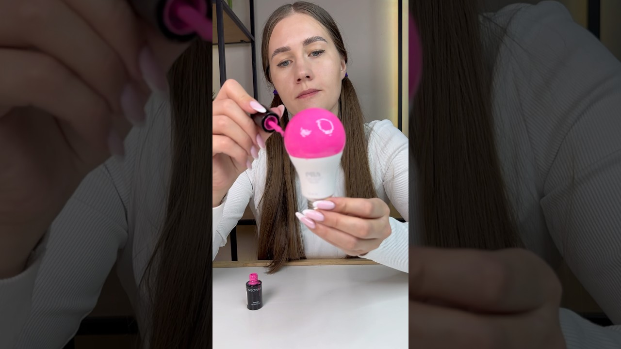 Colored light 💡 I've never seen anything like this! #hacks #lifehacks