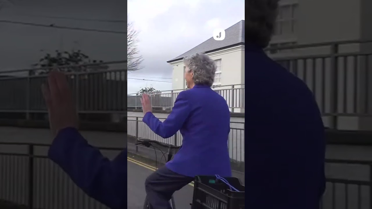 Catherine Connolly Votes in Irish Presidential Election ๐ดโโ๏ธ