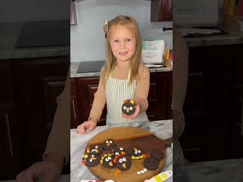 Oreo Turkeys for Thanksgiving #thanksgiving #thanksgivingturkey #oreo #oreodessert #kidfriendly #yum