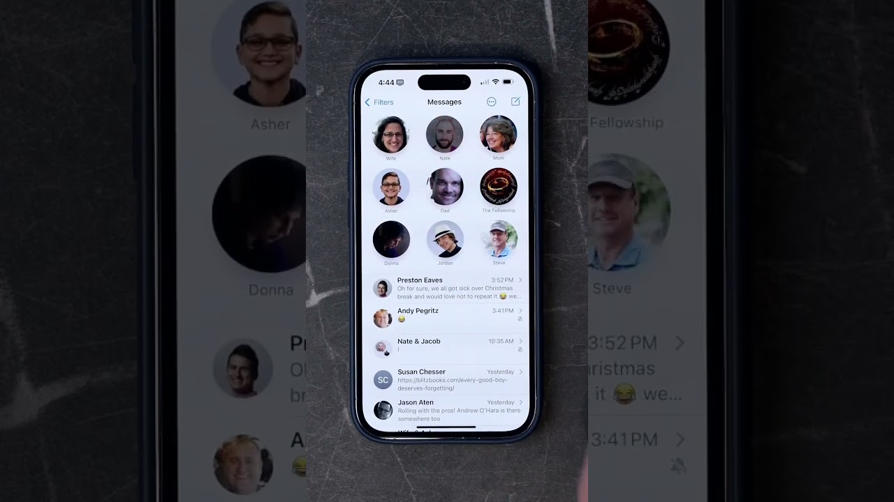 How to Enable Read Receipts for Selected Contacts on iPhone 📱