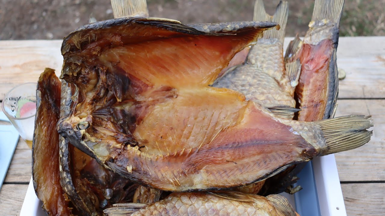 Как коптить килограммовых карасей 🐟