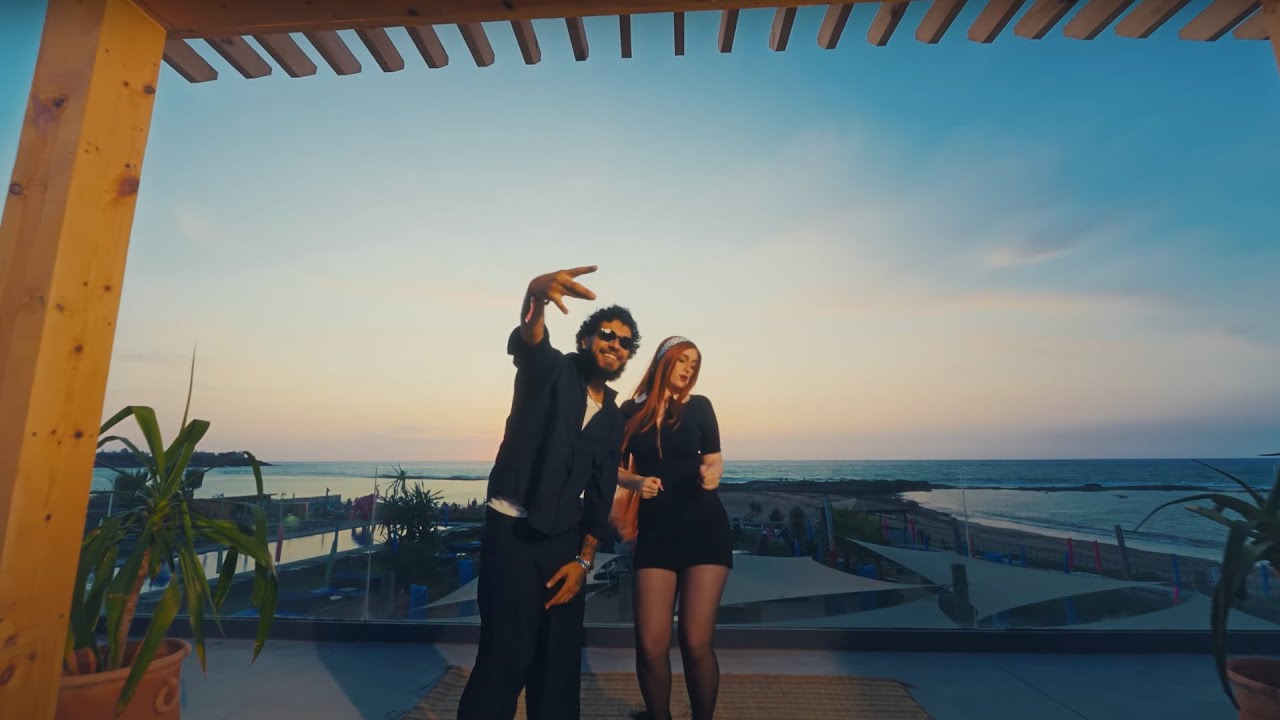 Holly Evans ft. @ElGrandeToto – So What 🎶 | Official Music Video