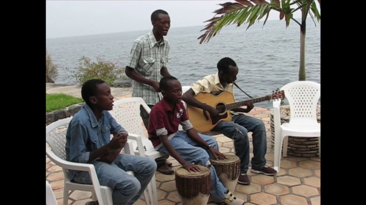 Innocent Balume et ses frères avec Maisha Soul en 2008