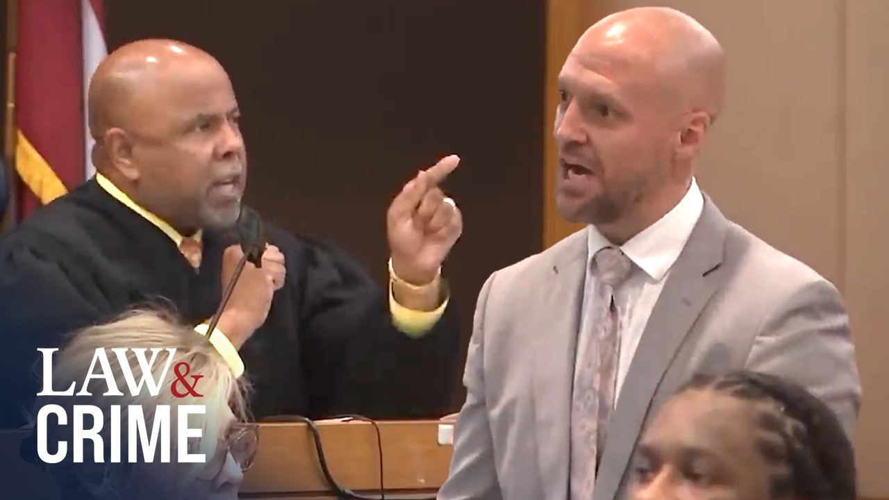 7 Lawyer Blunders in High-Profile Court Cases ⚖️