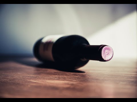 Ar gerdamas brangius gėrimus galiu tapti alkoholiku?