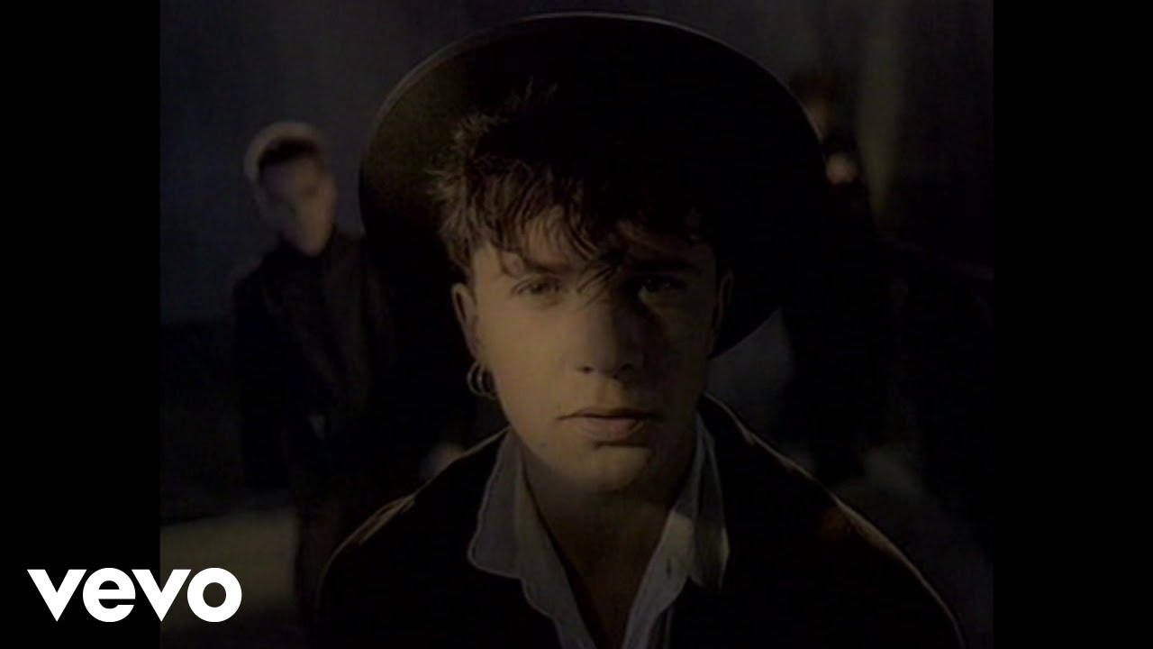 Indochine - Les Tzars (Official Clip) 🎶