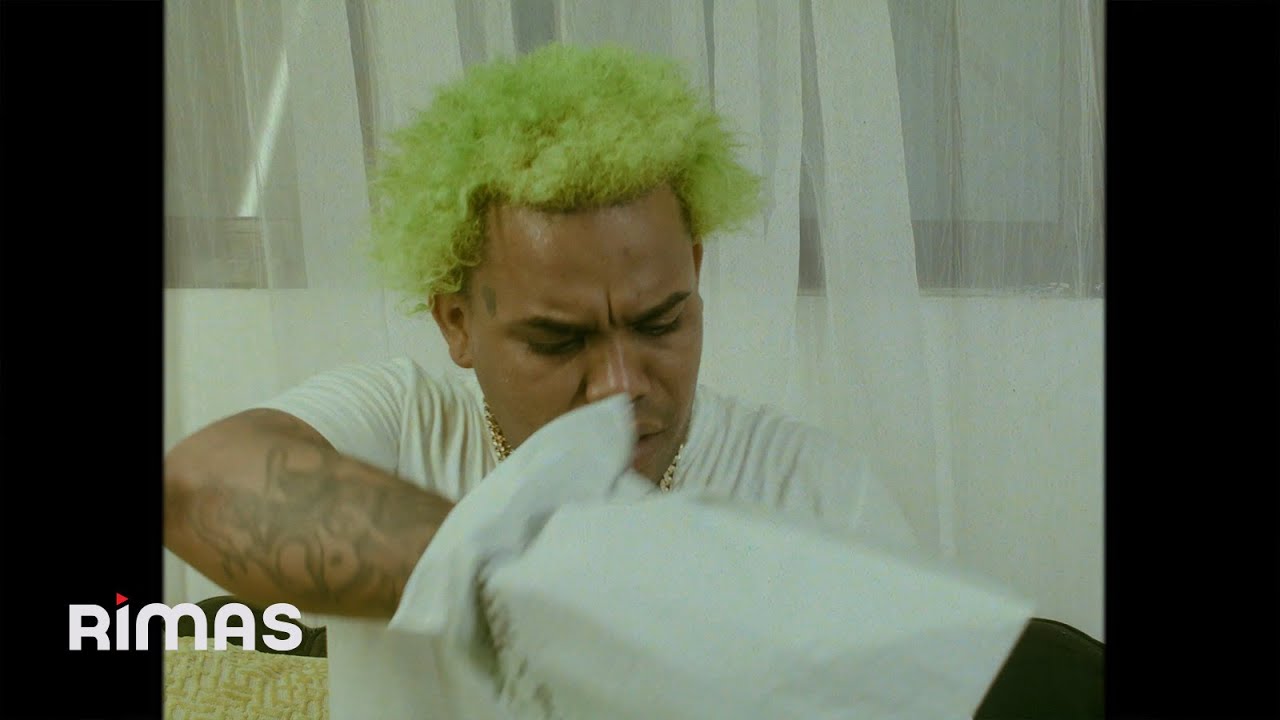 Mora - ESCALOFRÍOS (Visualizer) | MICRODOSIS