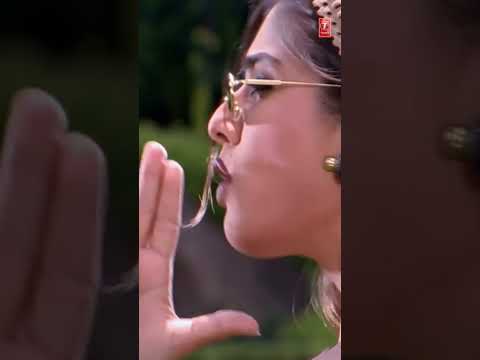 Ankhiyon Se Goli Mare 😉 #Govinda 🕺 #RaveenaTandon 💃🏻 #DanceShorts | Status Video