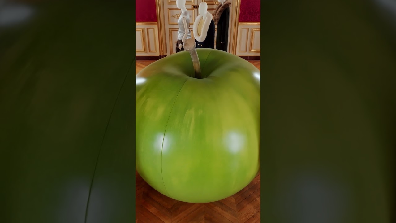 LOEWE Fall Winter 2025 Collection Presentation by Jonathan Anderson