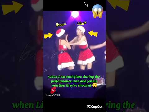 Lisa push jisoo 😱 #jisoo #lisa #jennie #rosé #fypシ