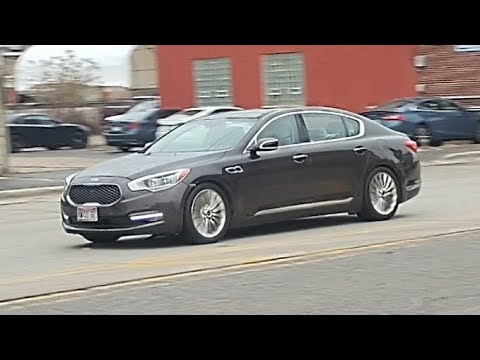 2018 Kia K900 Spotted in Oak Lawn, IL