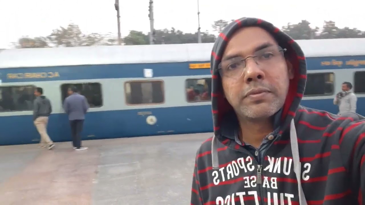 Patna Junction: Abhishek Anand at Platform 10 π