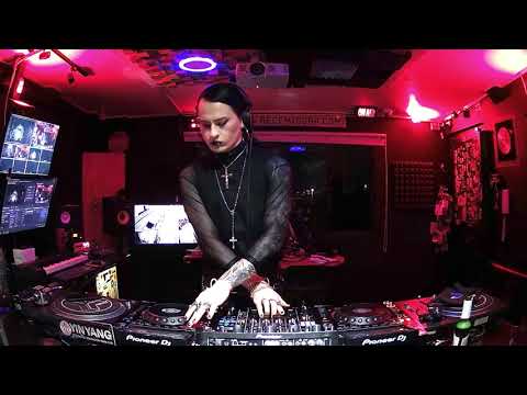 Gothic Mix: Post Punk, Synth & Dark Wave DJ Set ๐ง