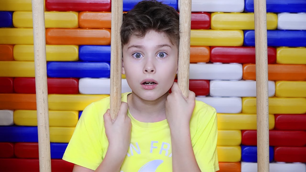 🚀 Помощь другу в побеге из Лего тюрьмы: советы и челленджи