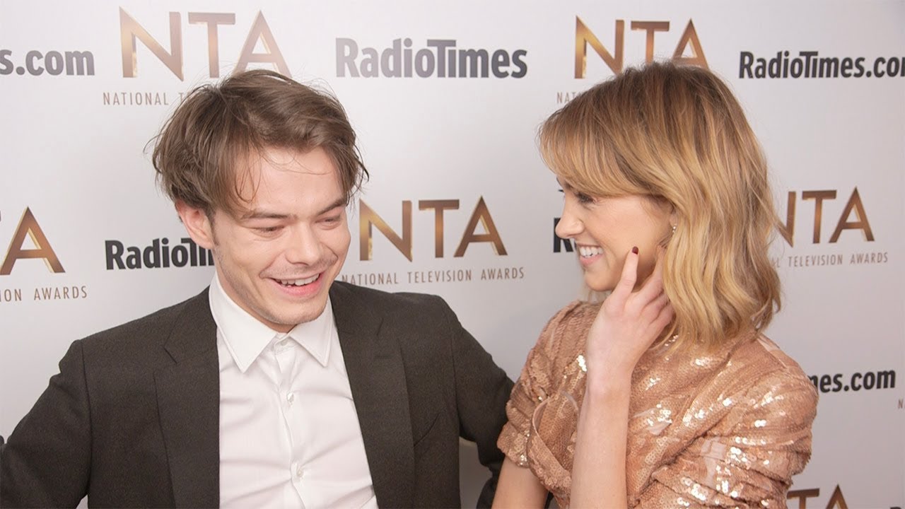 Stranger Things Star Charlie Heaton Reveals He's a Secret TEAM STEVE! 🎬