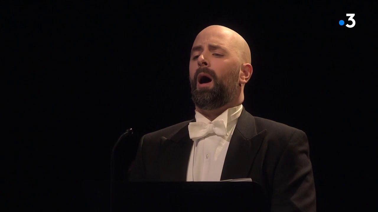 ETIENNE DUPUIS as WERTHER "Pourquoi me réveiller" (2020)