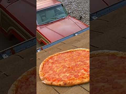 Walter Throws Pizza 😂 | Breaking Bad #Shorts