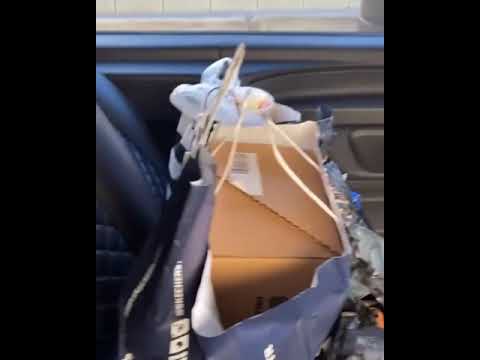 Sara Khan Spotted Sleeping in Public 💤