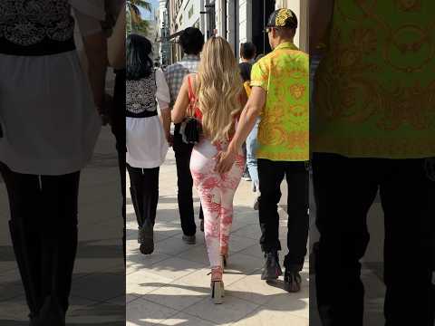 What people are wearing in Beverly Hills #walkingtour #beverlyhills #losangeles #lavlog #la #vlog