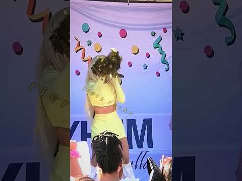 Dolly Style - POM POM - Pompom Stockholm 2025 #dollystyle #pompom @DollyStyleOfficial