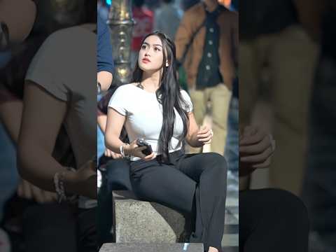 PRANK AMBIL MINUM CEWEK CANTIK #funnyshorts #jokerprank #shorts