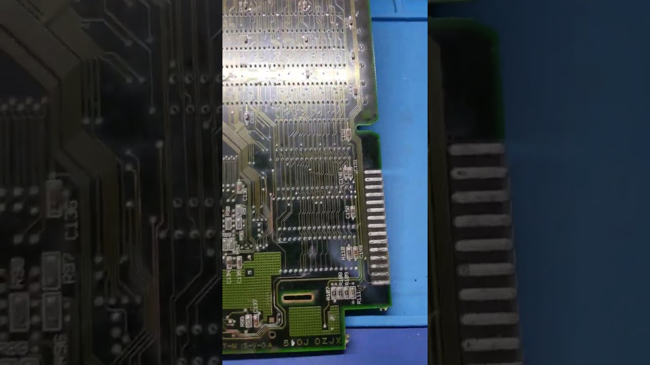 Vintage Macintosh IIci Battery Disaster: A Cautionary Tale ⚠️