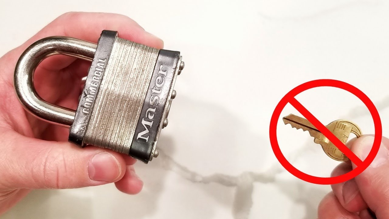Unlock Any Lock Without a Key: Easy Secret Techniques 🔓