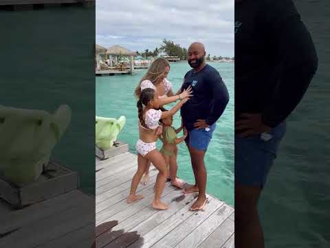 Go bestfriends💃🏼💃🏼 #daughters #momdaughter #momlife #daughter #familyfun #family