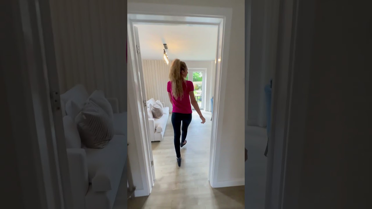 Modern Family Home Tour in London 🏡