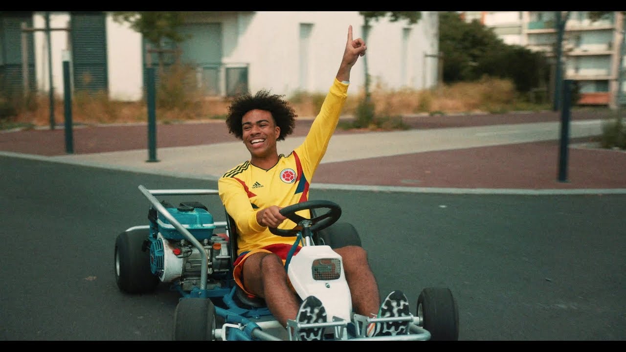 Gambi - HÉ OH (Clip Officiel) 🎶 Découvrez le hit de l'album 'LA VIE EST BELLE'!