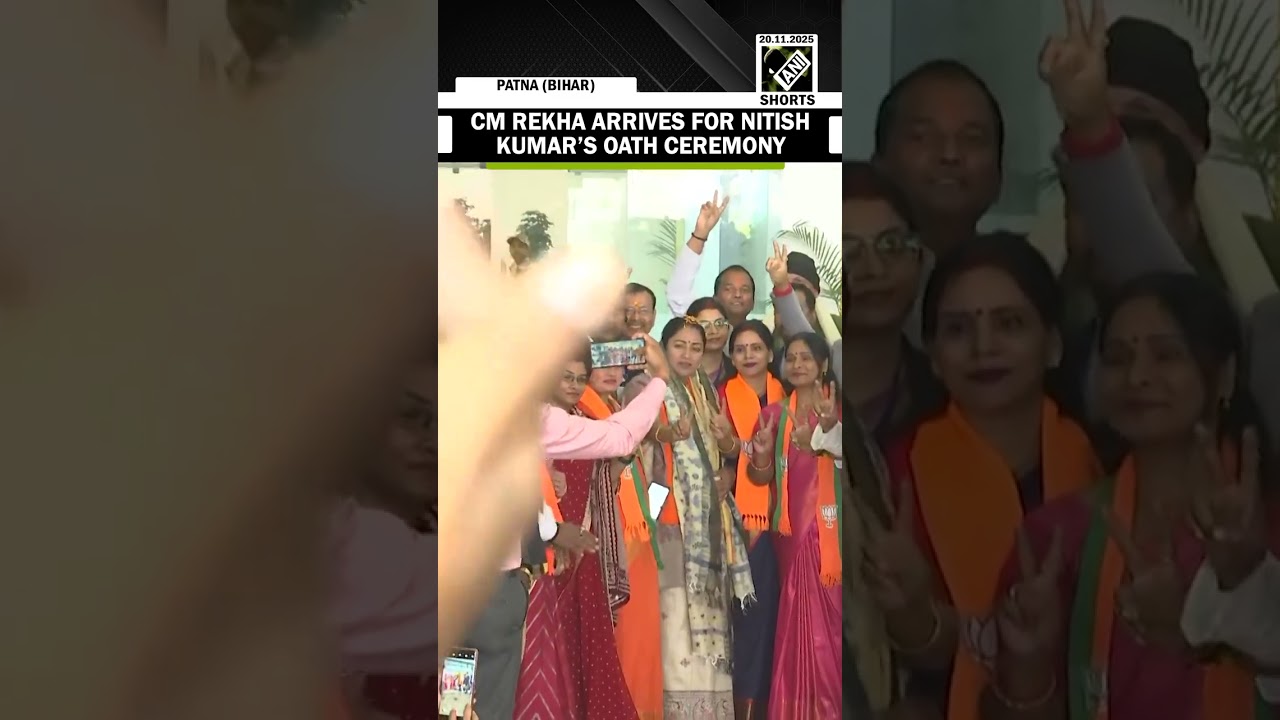 CM Rekha Gupta Joins Nitish Kumar’s Oath in Patna 🏛️