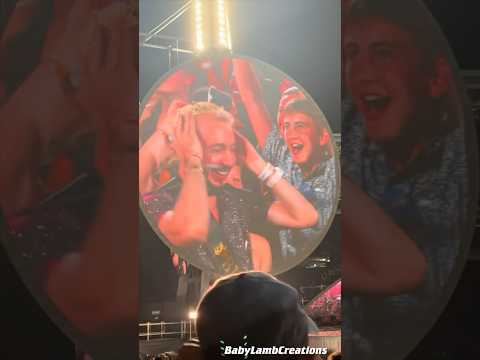 Coldplay Kiss Cam Meme #memes #funny #funnyshorts