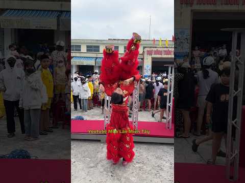 tập múa lân quá đẳng cấp #liondance2025 #mualanhaynhat #barongsai #mualantrungthu #maihoathung