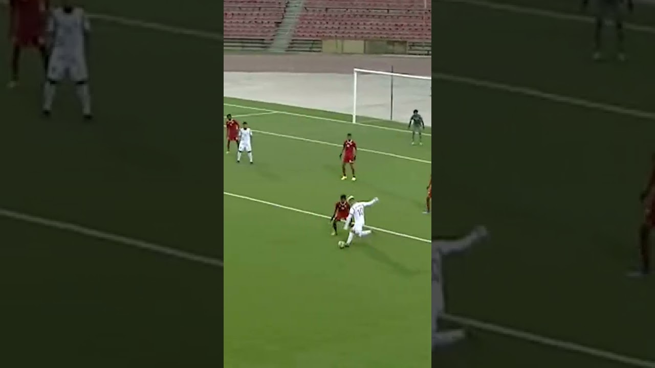 Unbelievable Scissor Kick Goal! ⚽ #Shorts