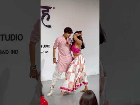 UYI AMMA 🥵 #dance #bolleywoodsong #omtarphe #bollywood #trendingshorts #viraldance