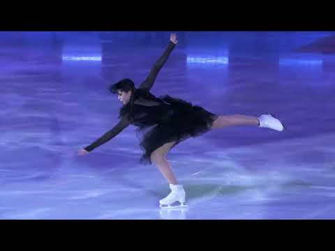 El baile de Merlina ( Wendnesday ) en hielo de Kamila Valieva