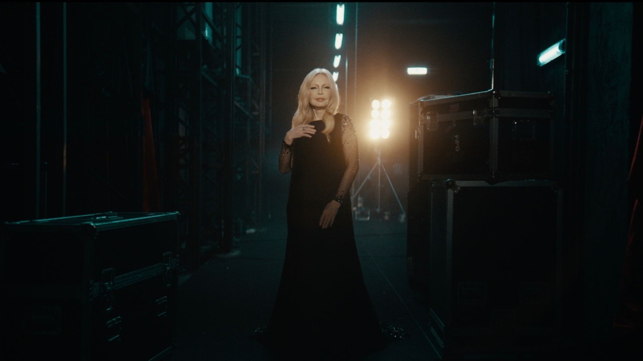 Patty Pravo Performs 'Opera' at Sanremo 2026 🎶