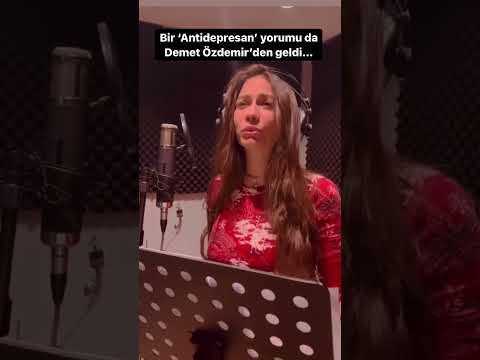 Demet Özdemir Antidepresan okursa 😂 #demetözdemir #magazin #gazetemag #antidepresan #müzik