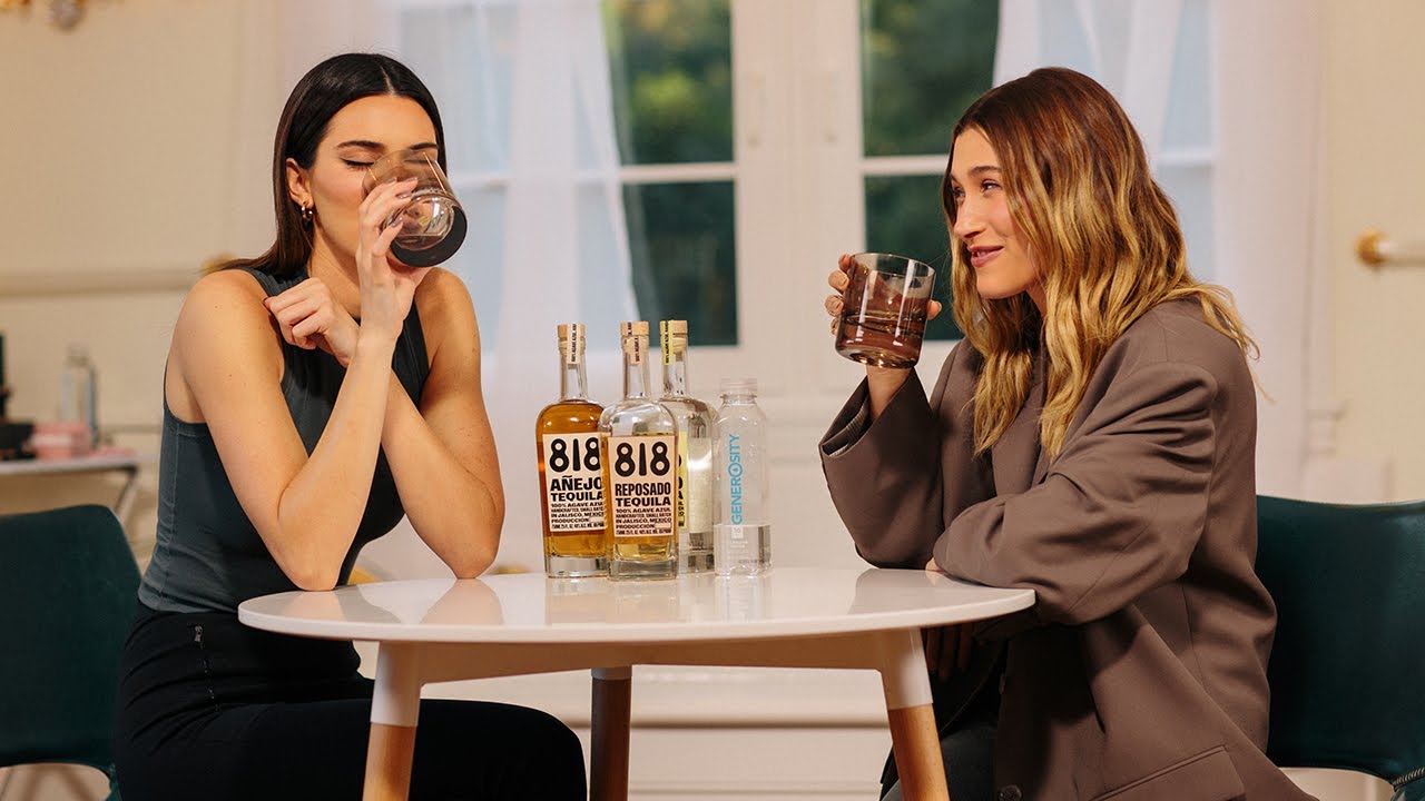 Kendall Jenner & Hailey Bieber cook mac and cheese & play Never Have I Ever | WHO’S IN MY BATHROOM?