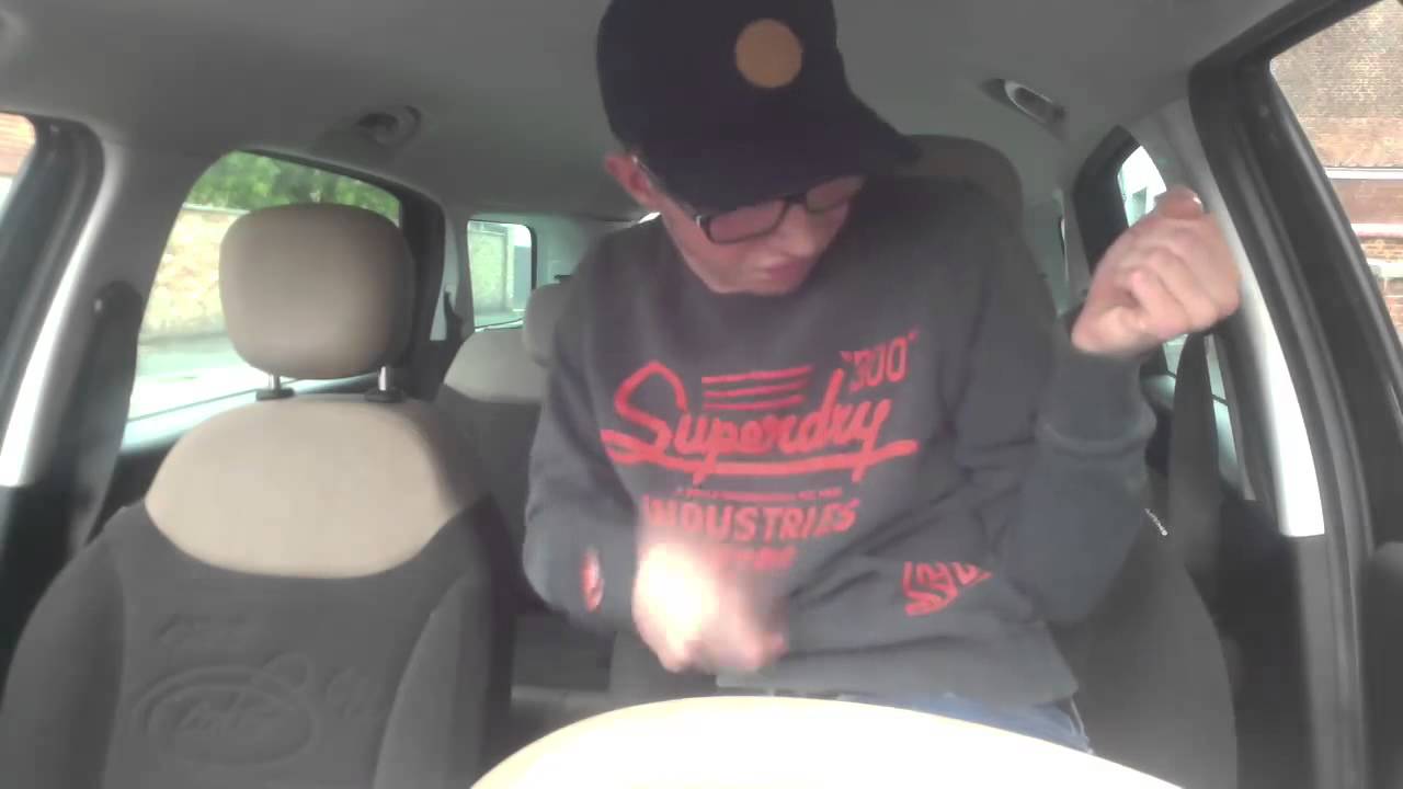 La Voiture - Jimmy Labeeu