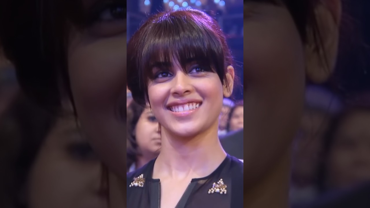 Tu Mujhe Kabool - Trending Shorts Featuring Rekha's Dance