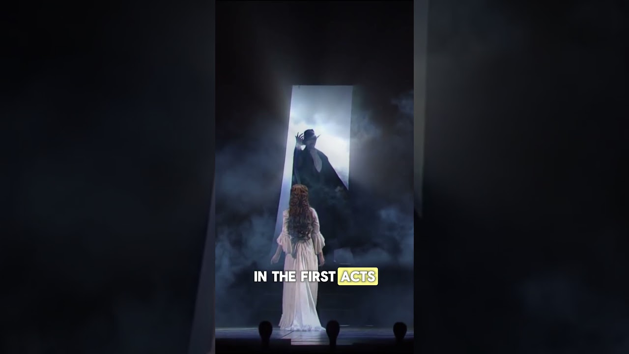 Phantom of the Opera Chandelier Crash 🎭