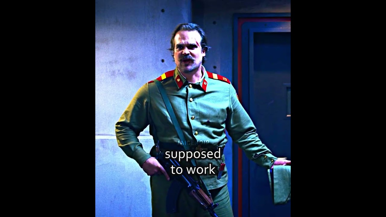 Joyce Mocks Hopper π | Stranger Things S3E8 #Shorts