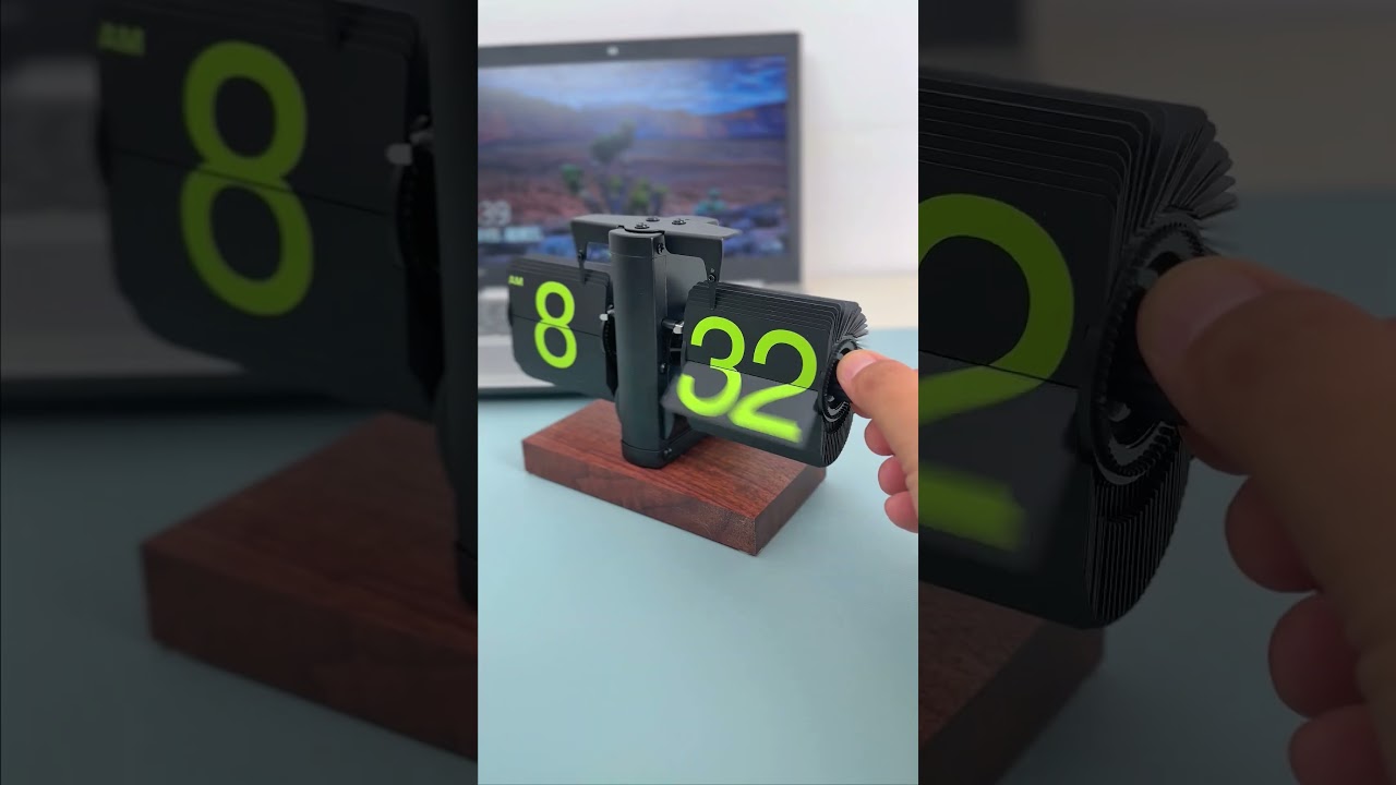 Amazing High-End Automatic Page-Turning Clock 🕰️