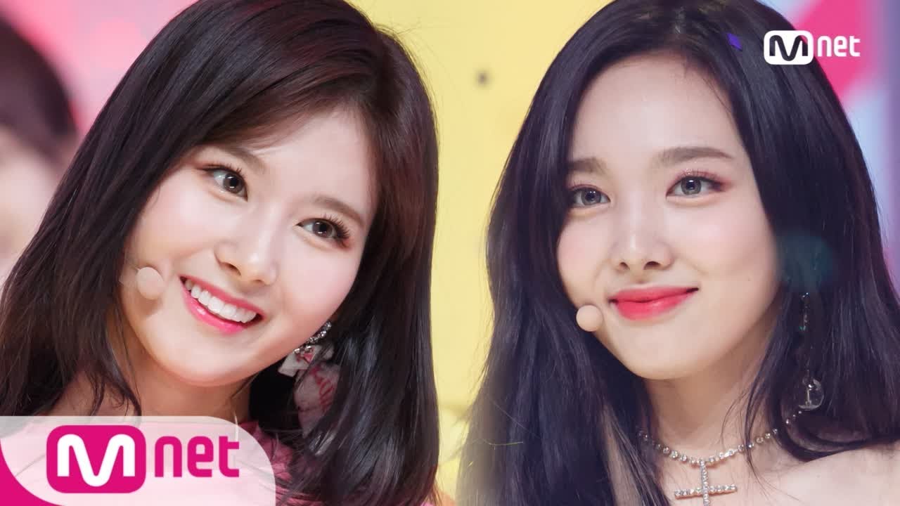 TWICE's Stunning 'What is Love?' Comeback Stage on M COUNTDOWN 🌟