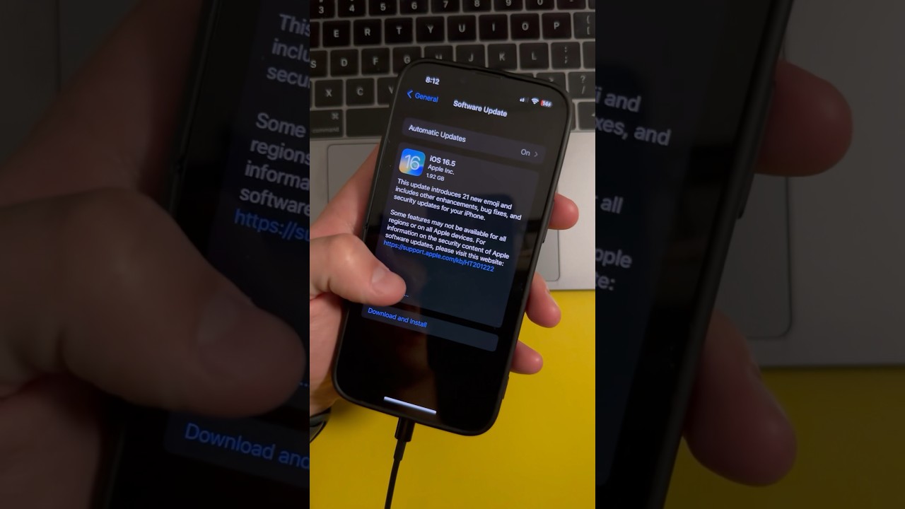 Install iOS 17 on iPhone XS 📱