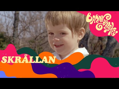 Den första ungen som kom - Så går det till på Saltkråkan - Officiell musikvideo!