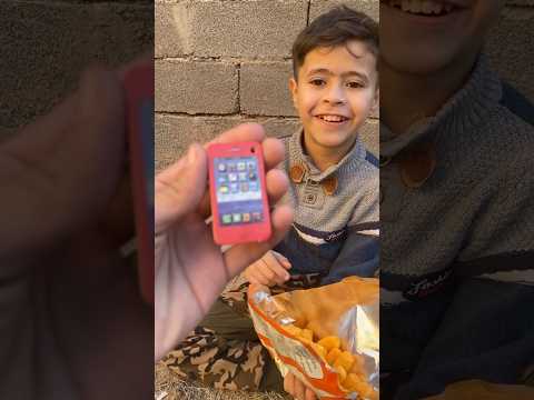 اصغر تلفون بالعالم ☎️😂