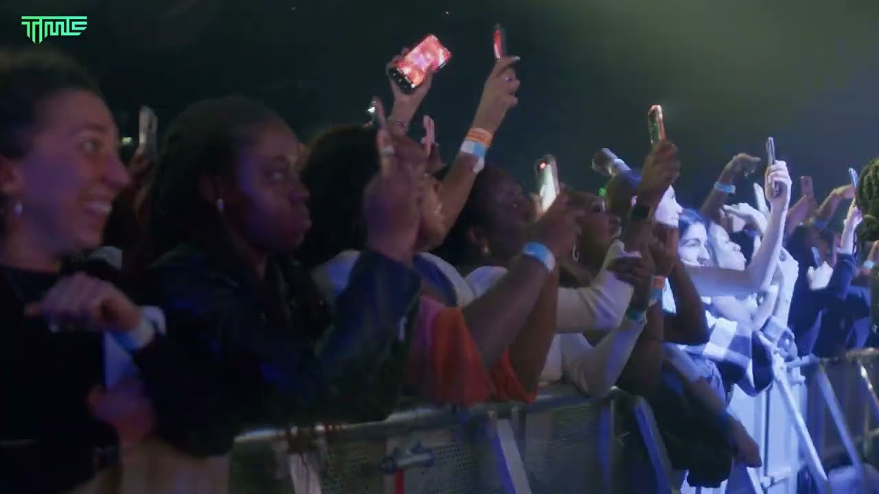 Rema's Live Performance of 'Calm Down' (2022) | Afrobeat & Amapiano Vibes 🎶