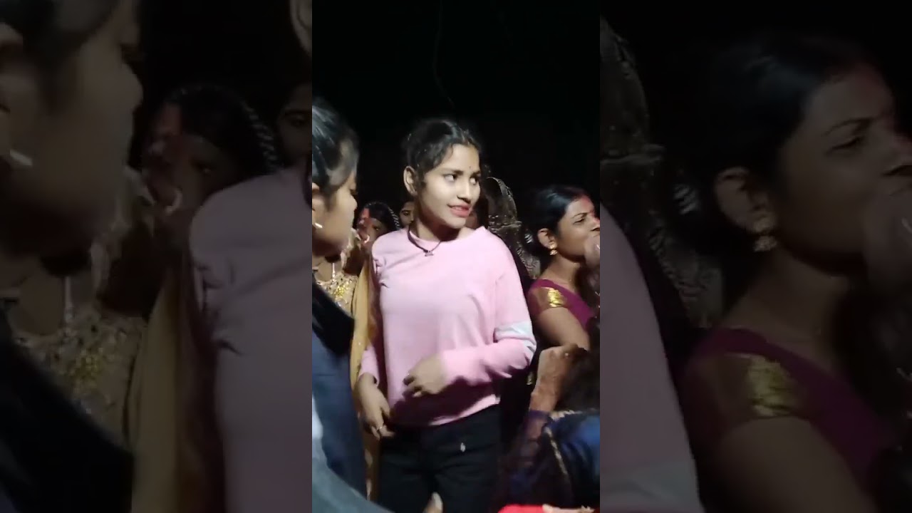 Stunning Desi Girl Dance Video 🎶 | Old Bhojpuri Song Viral Reel